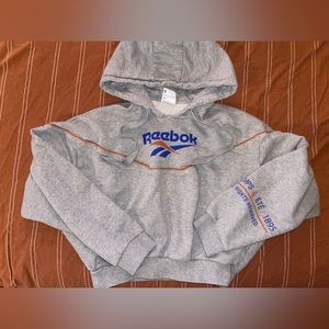 VINTAGE Reebok Classic Cropped Hoodie